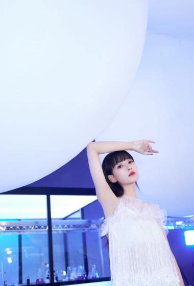 200102192425-6-lp.jpg