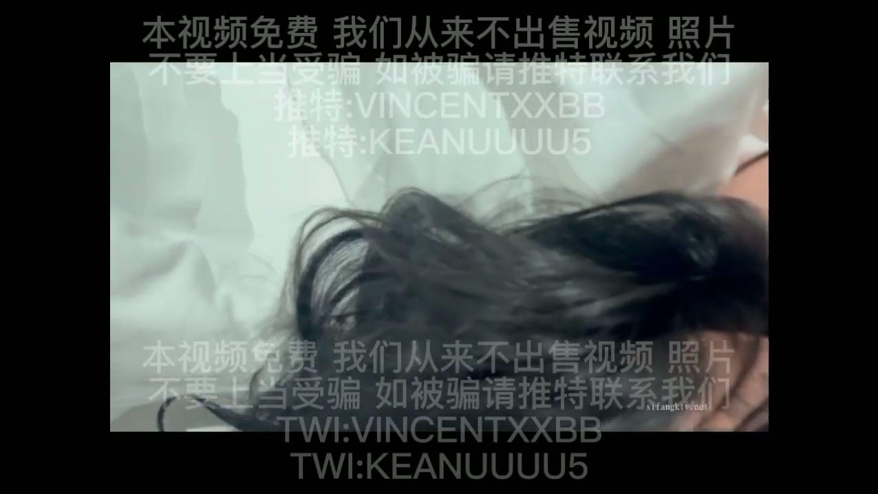黑丝母狗被老黑鬼边打屁股边蹂躏做爱.mp4_20250621_002034.382.jpg