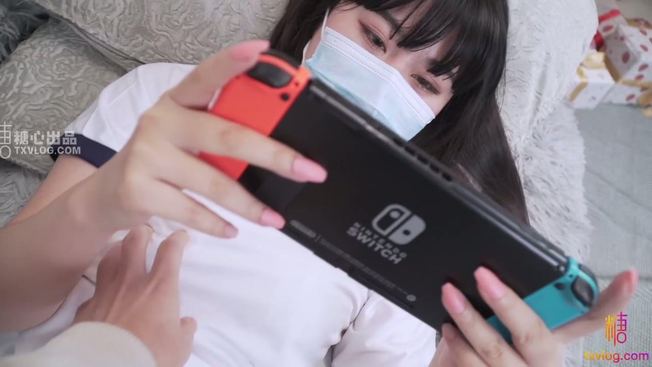 【NANA】妹妹玩swich被强行拉起来做爱（vlog）.mp4_20250524_131245.247.jpg