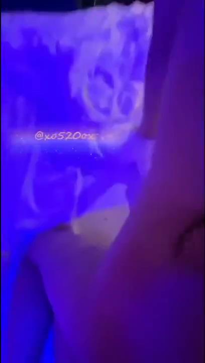 性感反差骚婊尤物【joxx】性感小屁眼子戴上狗尾巴让爸爸后入，紧致爽滑嫩穴被大鸡巴肏.jpg