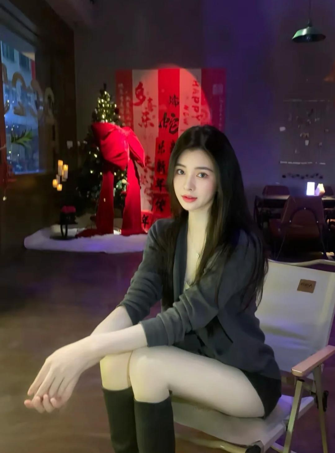 51c657f3cf189d2f9d9ddda0c7000126.png