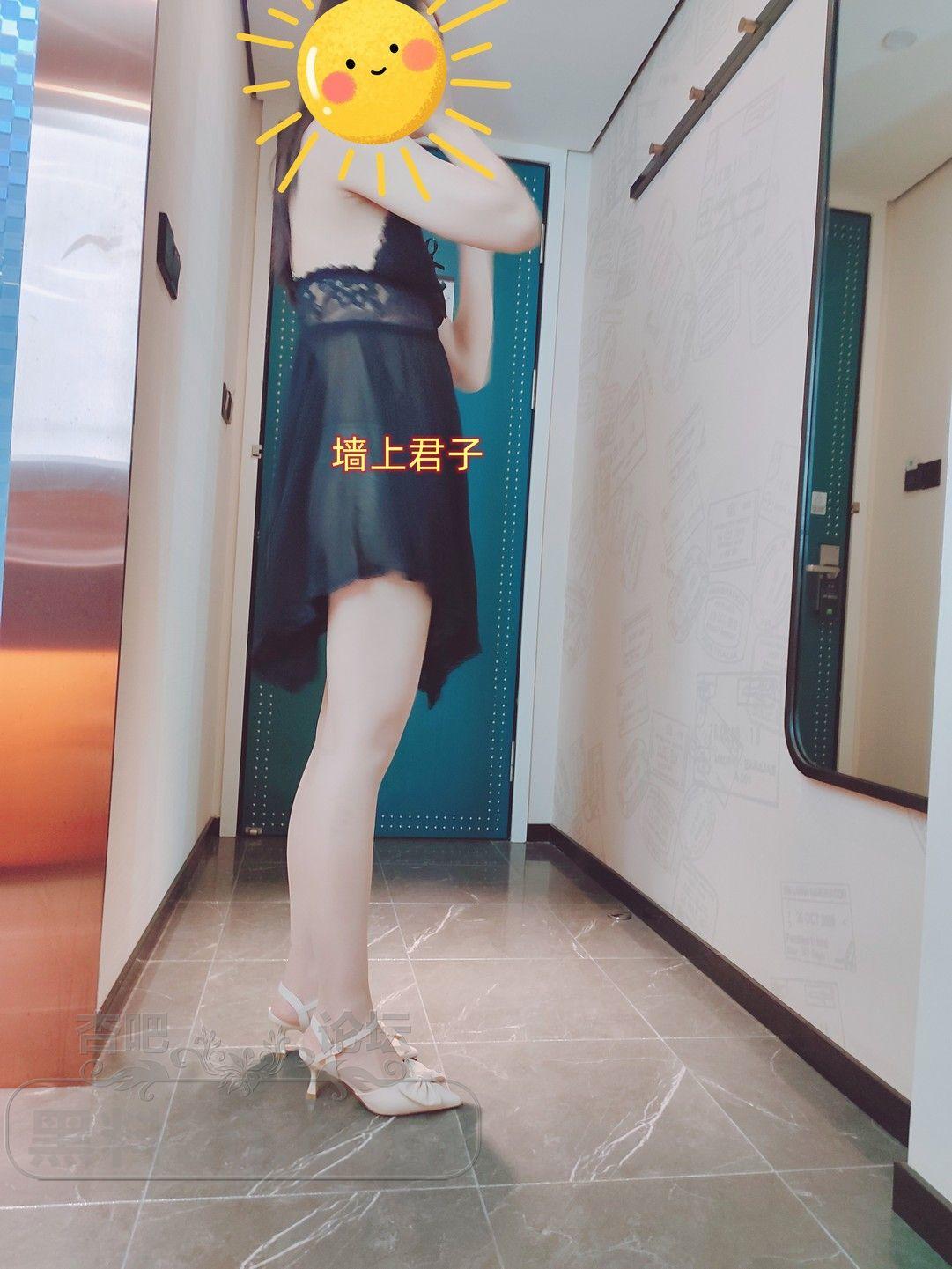 20m1680136njq.jpg