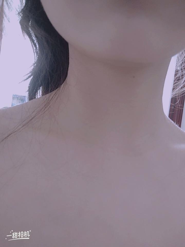 《百度云泄密》冒充舞蹈老师骗想考艺校的妹子脱光了看看身材怎么样.MP4_20250522_2212.jpg