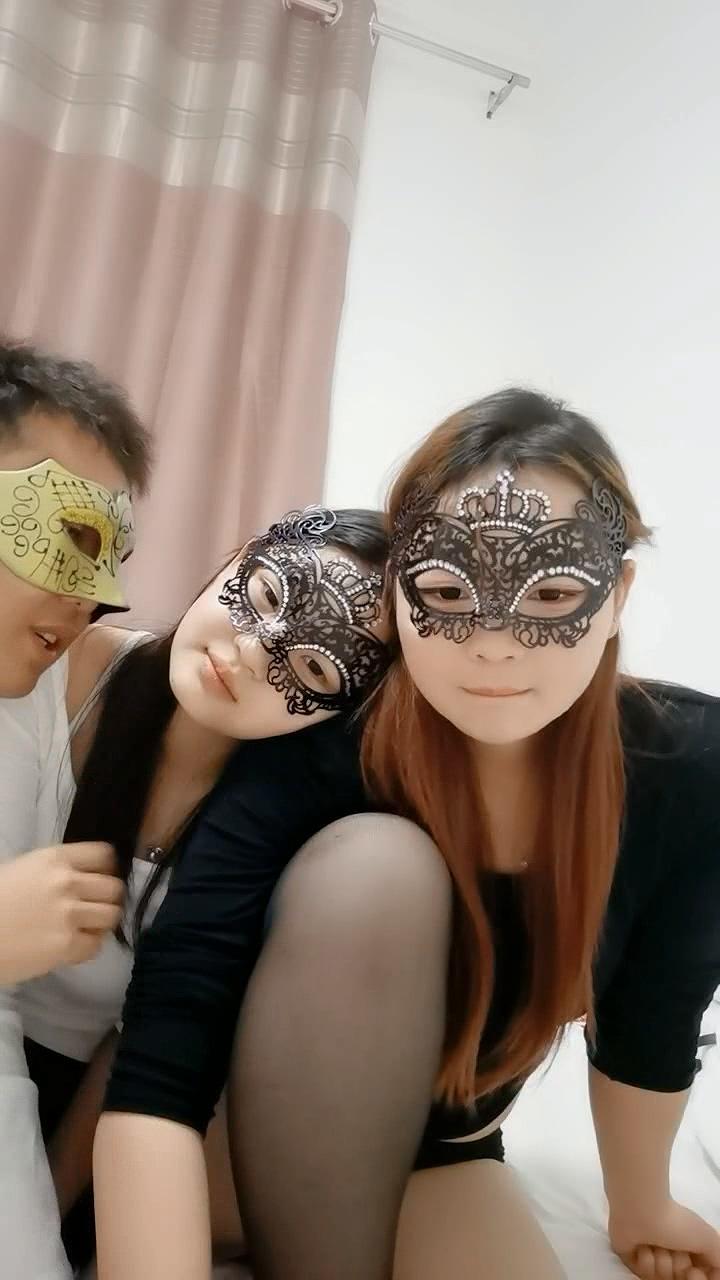 07双飞小姐妹20250522_224746.mkv_20250523_221934.618.jpg
