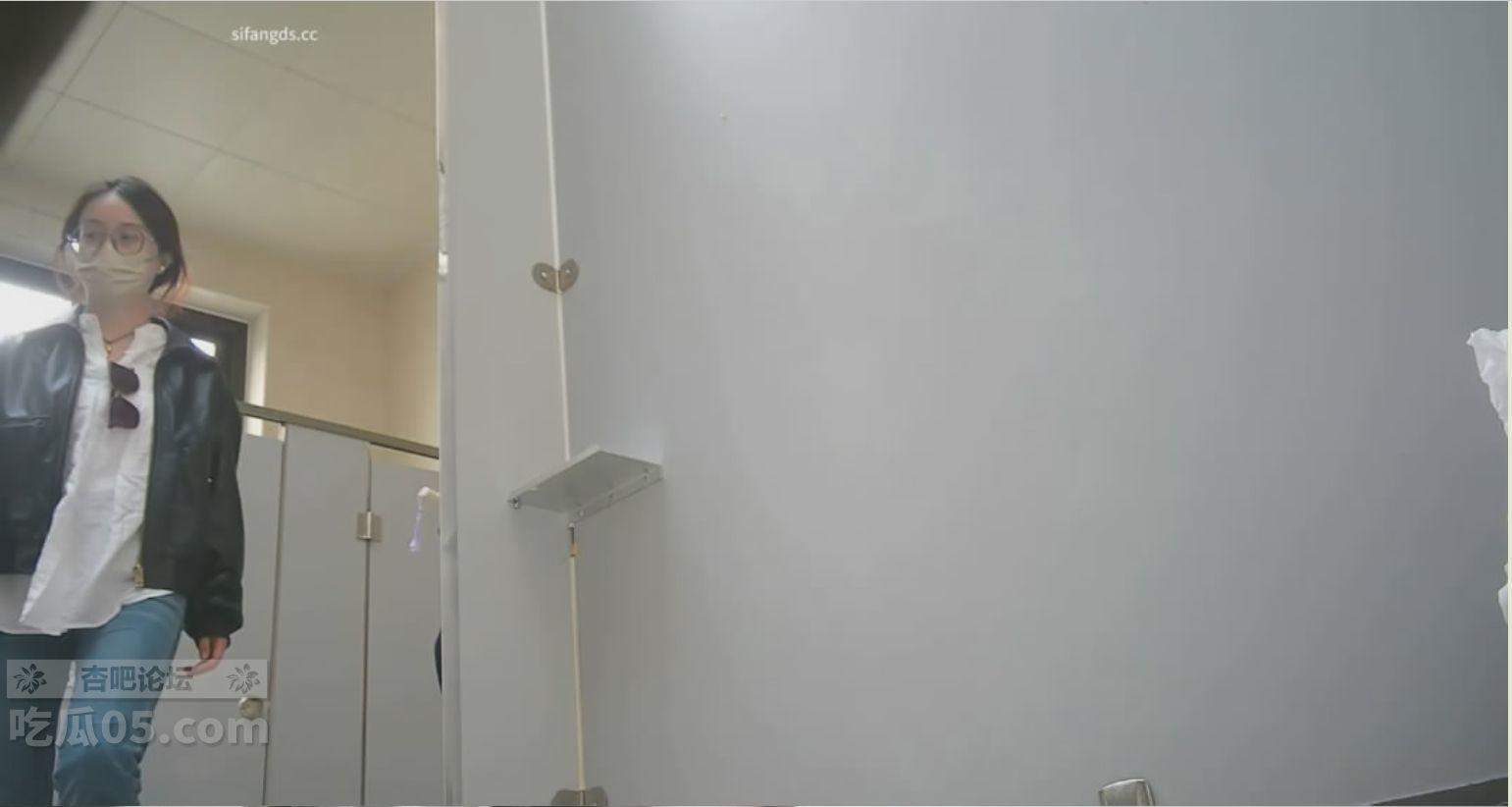 28e9.jpg