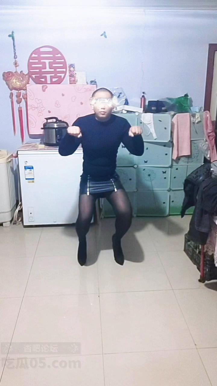 81fedea64341a4035d98a0864f36861a.jpg