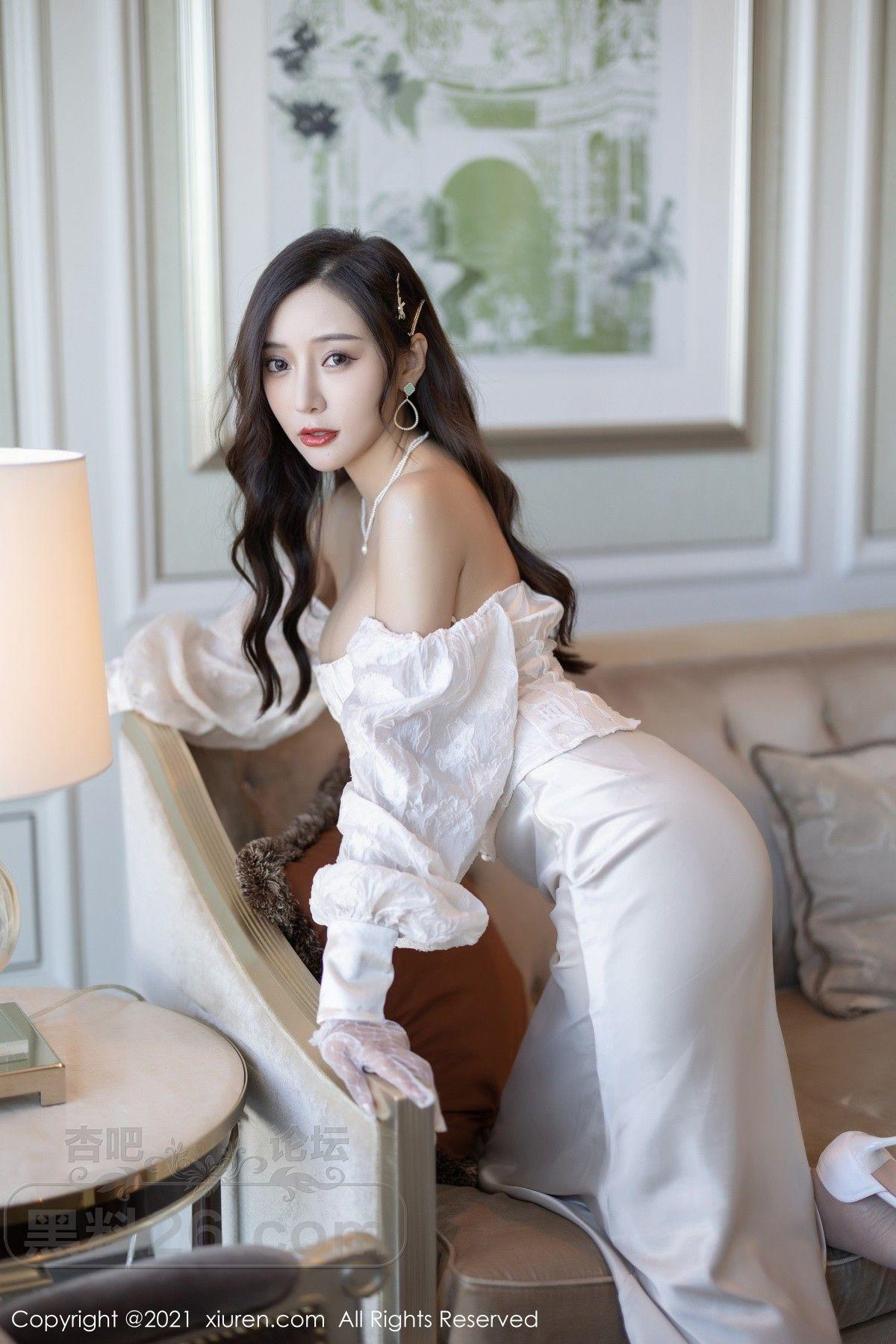 4A182118793.jpg