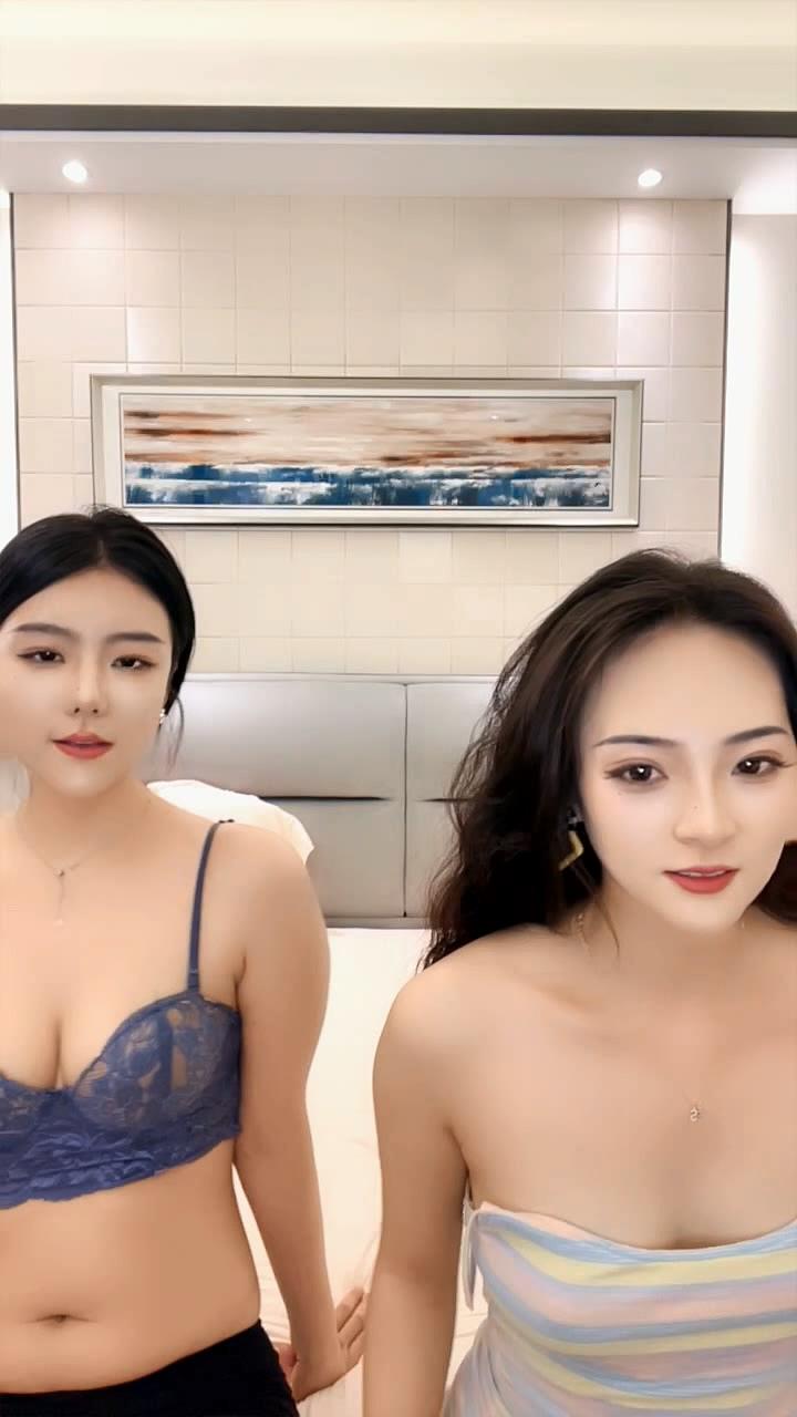 闺蜜双飞20250520_235213.mkv_20250521_152937.342.jpg