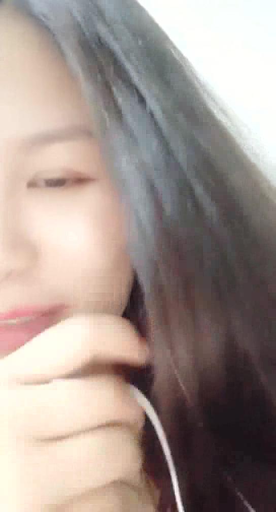 颜值不错逼逼微毛一线天妹子自慰秀张开双腿露嫩逼手指道具抽擦很是诱惑喜欢不要错过第.jpg