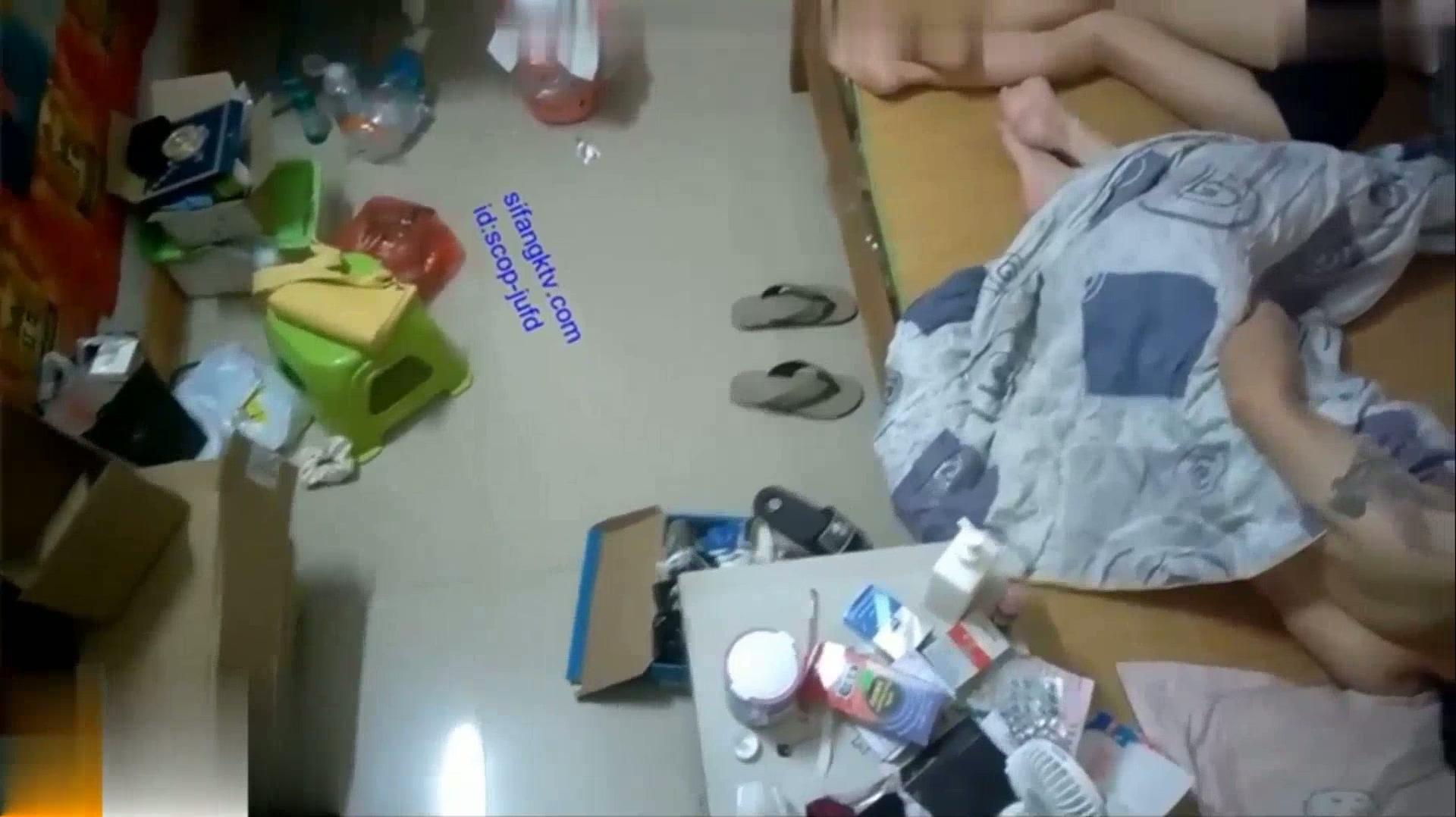 9 合租房冒死爬墙偷窥对门的小情侣各种姿势啪啪000114-003132.mp4_20250703_155911.76.jpg