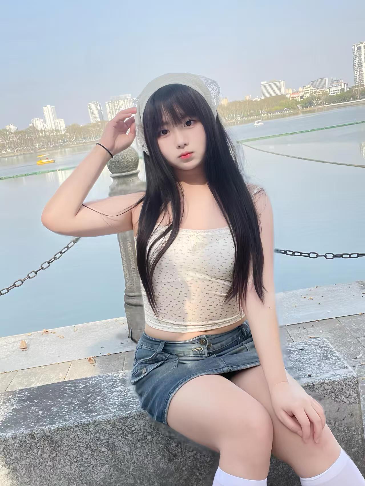 23b84fa892d0e74f6ff24b517bf042e.jpg