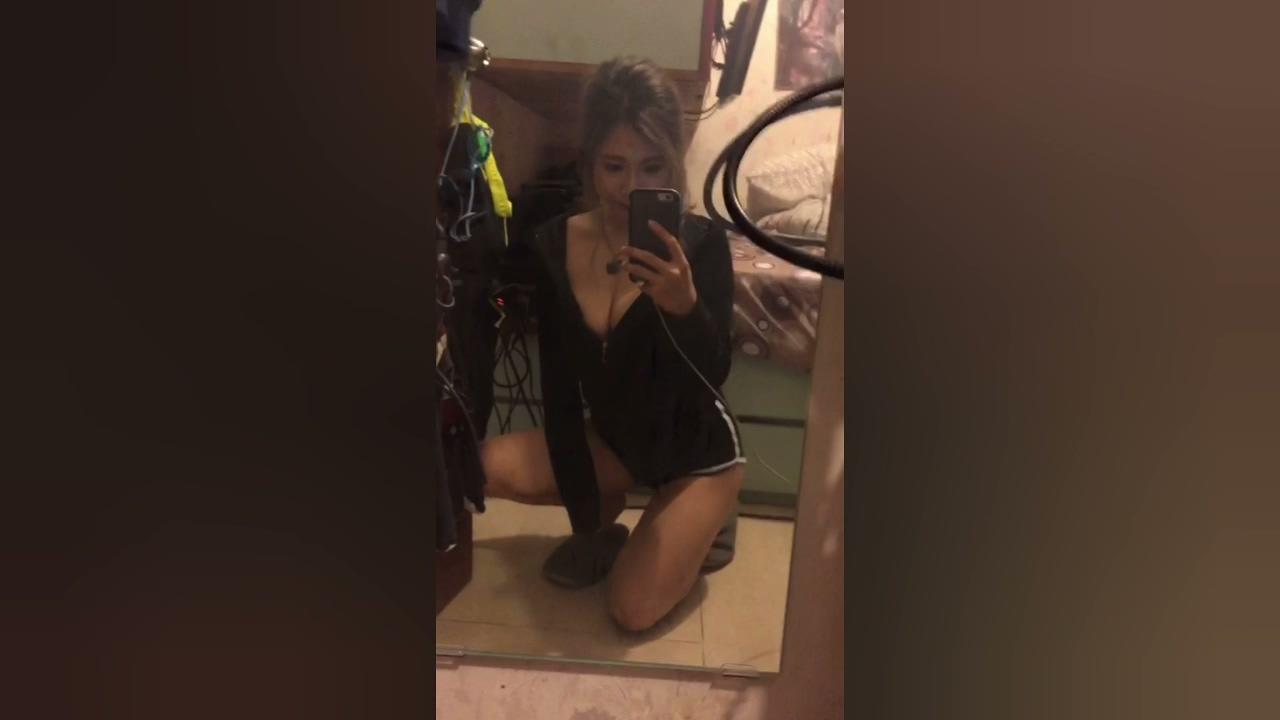 几十万人追踪的IG大奶网红极品私密视讯被曝光.mp4_20250624_120623.073.jpg