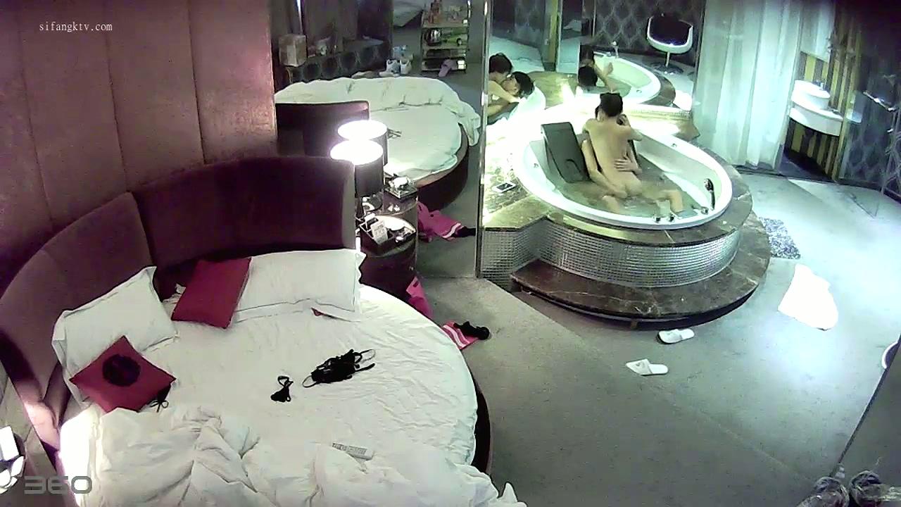 [精压版]360破解情趣酒店年轻美女和男友玩颜面骑乘 这下玩爽了洗完澡再来一炮.mp4_202.jpg