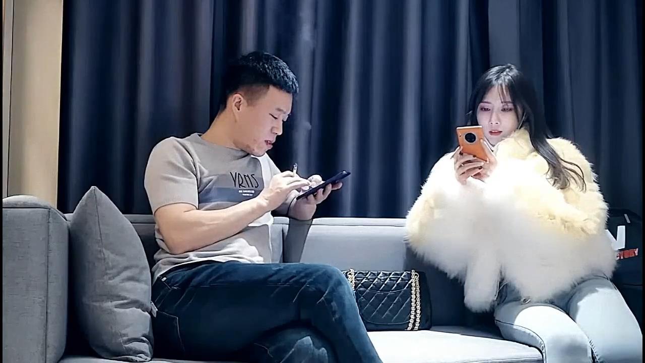【极品探花-七天】高端外围，长沙，极品舞蹈学院毕业生，一字马，粉穴美乳【精华版】-.jpg