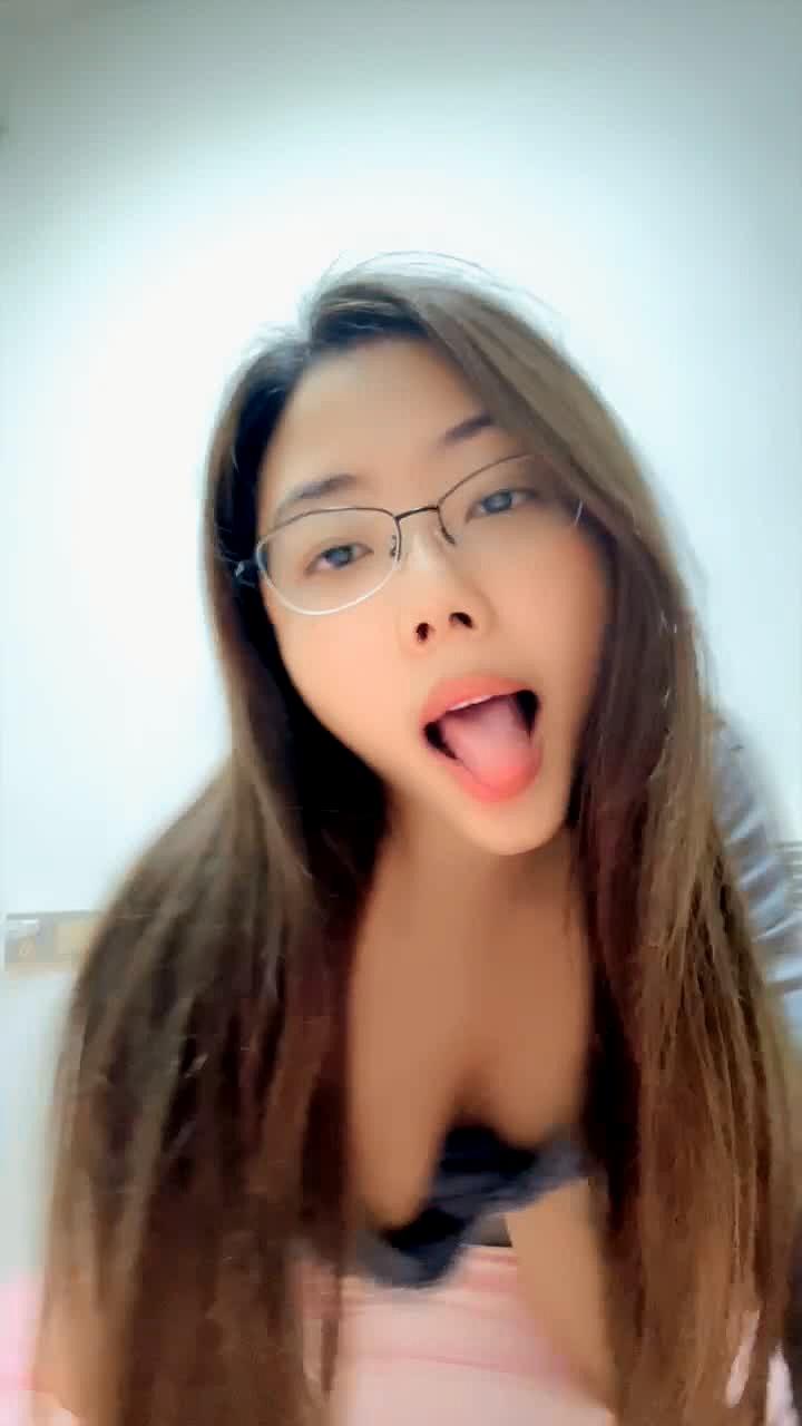 可爱的小月月20250604_234852.mkv_20250607_152905.249.jpg