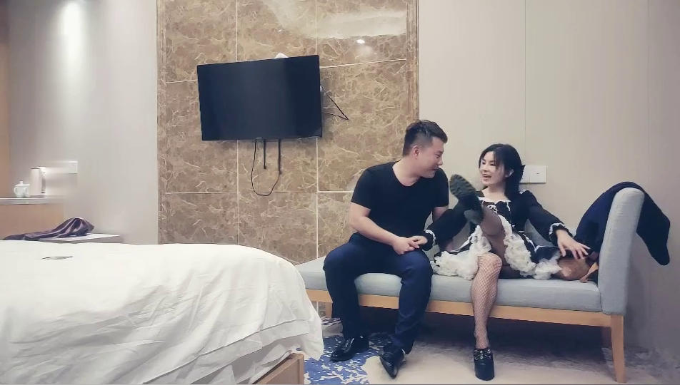 【极品探花】刚下高铁，没穿内裤，超嗲小仙女，甜美乖巧，撩人纯欲脸，看点满满【精华.jpg