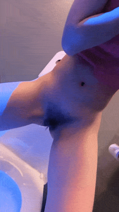 126f8gb5779 (2).gif